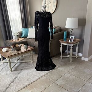 Windsor Black Lace Gown